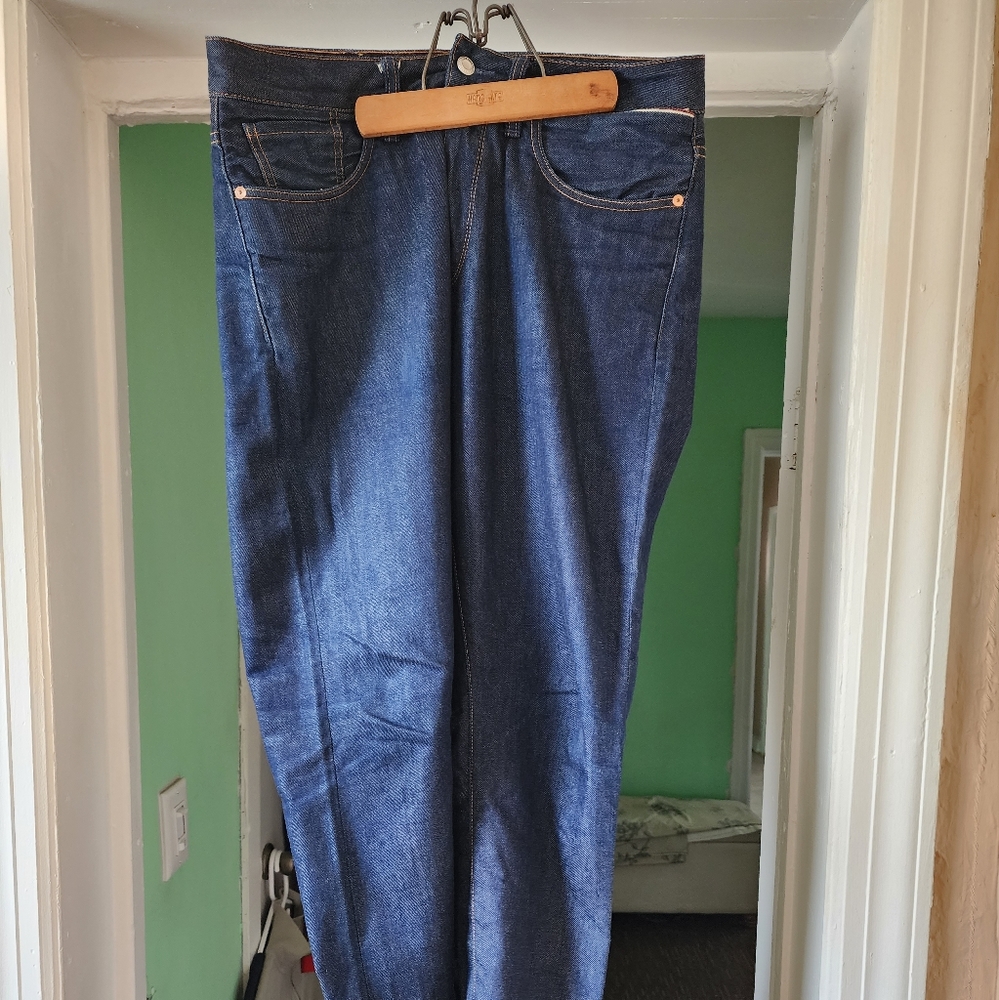 Canadiani denim straight blue men's jeans.